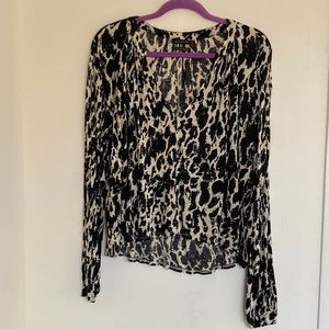 Urban Outfitters Animal Leopard Print Long Sleeve Billowy Blouse Size Medium